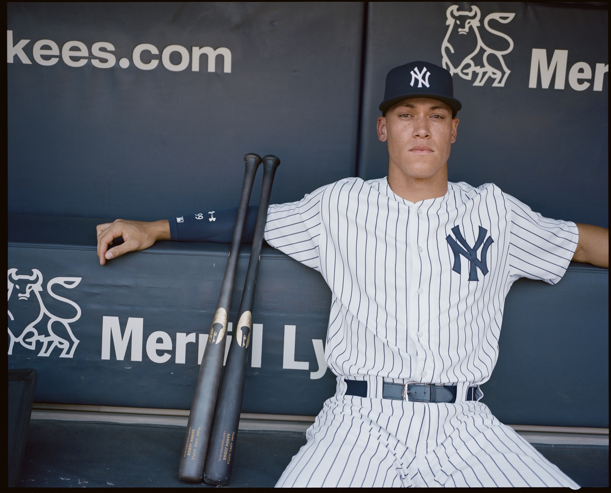 Aaron Judge works on his core strength by doing kegels mid-stream